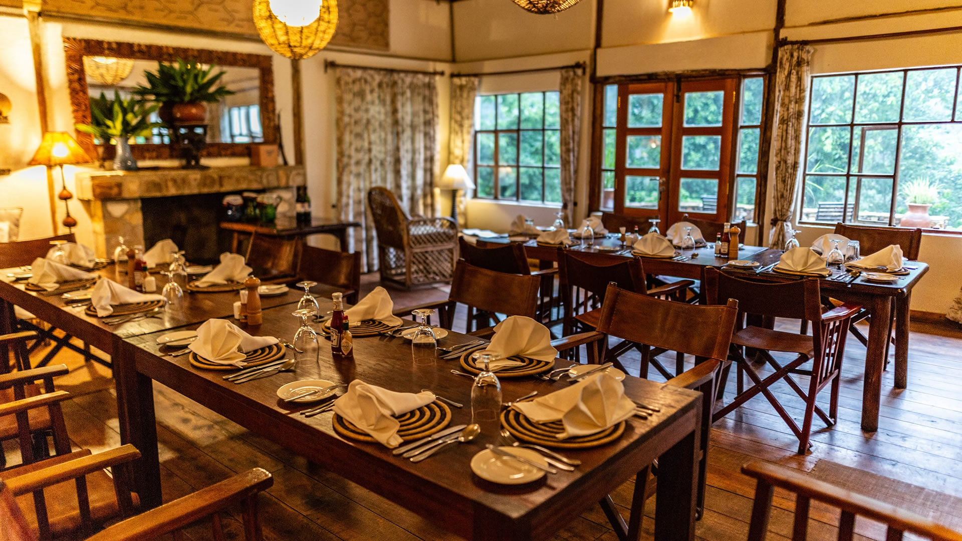 Volcanoes Bwindi Safari Lodge 